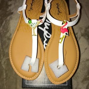 New woman’s sandles